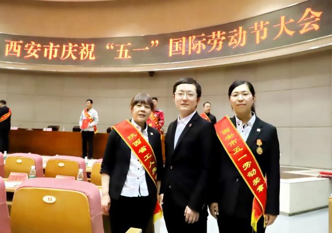 五一庆祝大会召开 壹定发股份收获两项荣誉 五一庆祝大会召开 壹定发股份收获两项荣誉