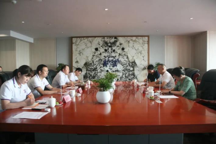 草堂科技产业园发展中心主任罗辉一行到访壹定发股份 草堂科技产业园发展中心主任罗辉一行到访壹定发股份