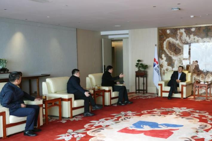 齐商银行西安分行行长袁峰一行到访壹定发股份