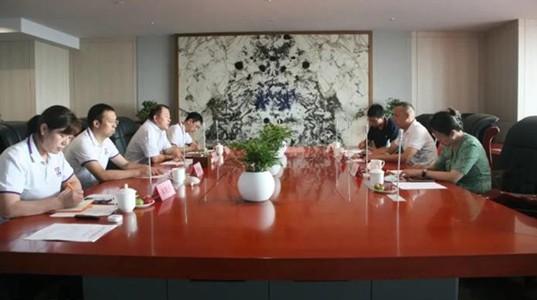 草堂科技产业园发展中心主任罗辉一行到访壹定发股份