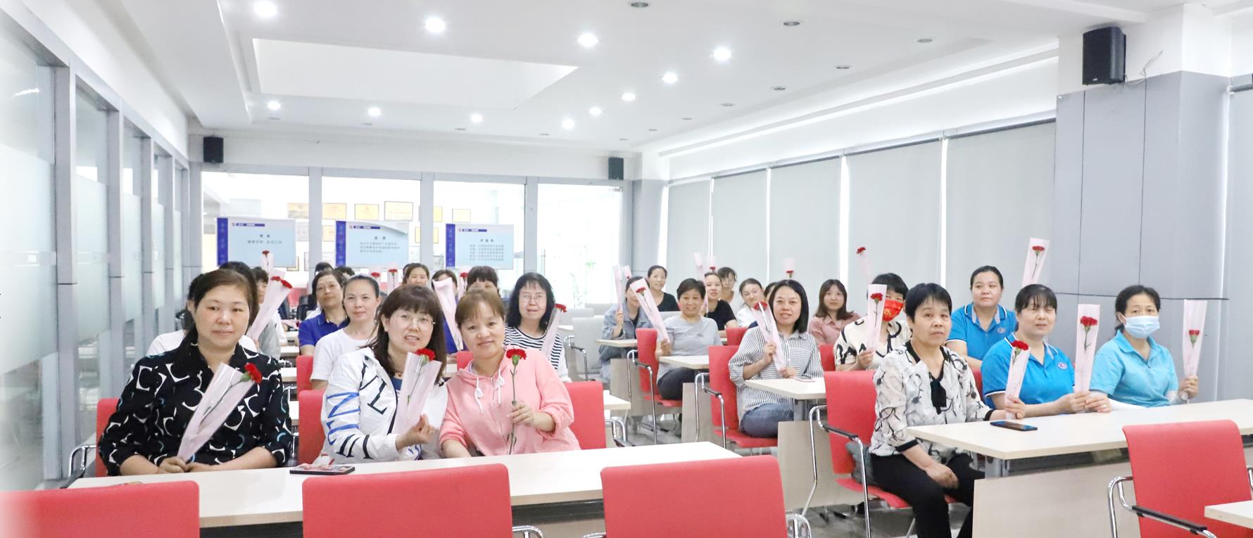 2022年壹定发股份母亲节观影活动