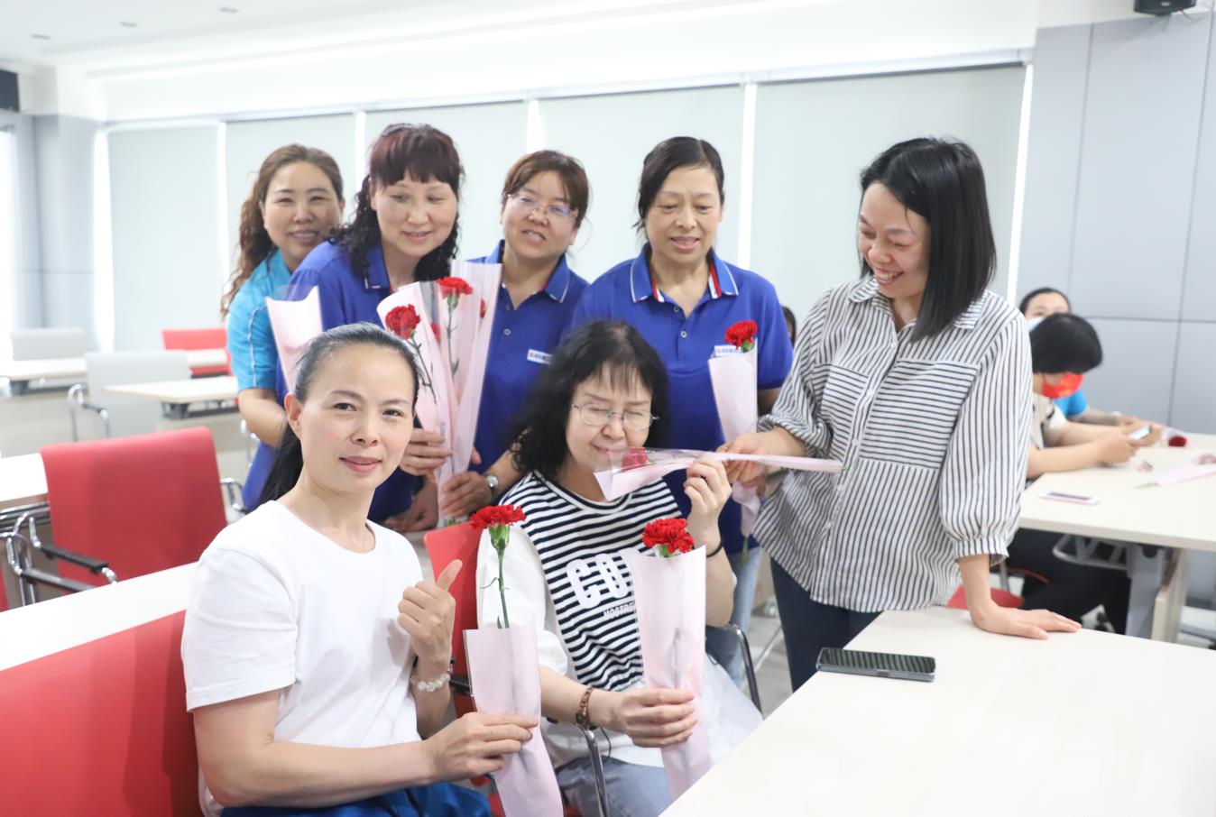 2022年壹定发股份母亲节观影活动